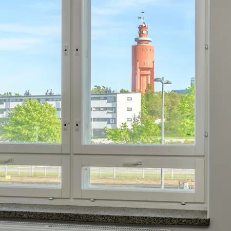 Hangon Asema 5 - Yksioe Terassilla, Ei Yhtaeaen Porrasta Apartamento *