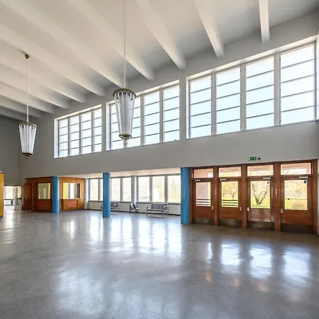 Hangon Asema 5 - Yksioe Terassilla, Ei Yhtaeaen Porrasta