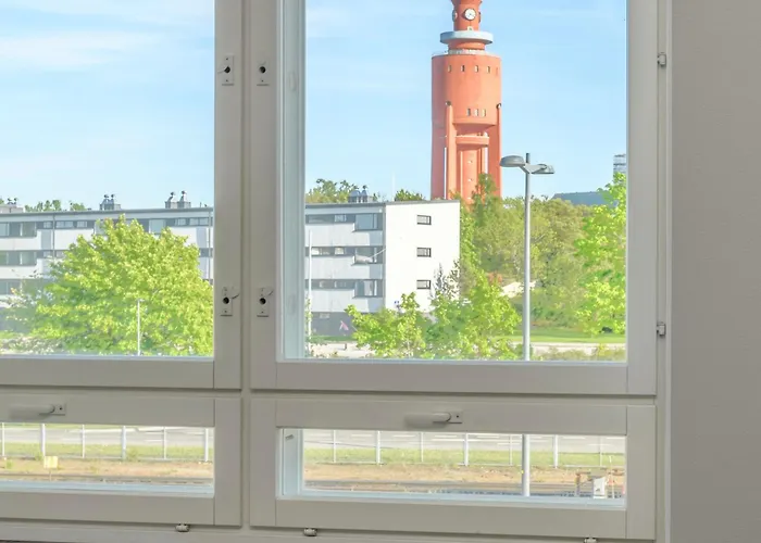 Hangon Asema 5 - Yksioe Terassilla, Ei Yhtaeaen Porrasta Apartamento *