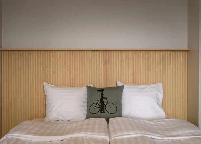 Hangon Asema 5 - Yksioe Terassilla, Ei Yhtaeaen Porrasta Apartamento