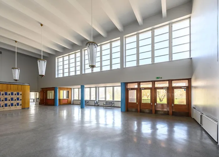 Hangon Asema 5 - Yksioe Terassilla, Ei Yhtaeaen Porrasta