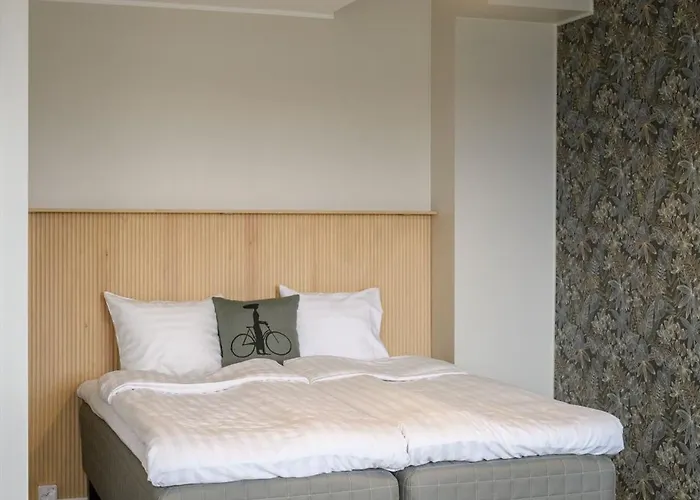 Hangon Asema 5 - Yksioe Terassilla, Ei Yhtaeaen Porrasta * Hanko